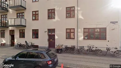 Andelsboliger til salg i København S - Foto fra Google Street View Andelsboliger til salg i København S - Foto fra Google Street View